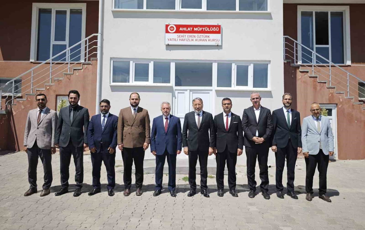 DİYANET İŞLERİ BAŞKANI PROF. DR. SAFİ ARPAGUŞ, MALAZGİRT ZAFERİ'NİN 955. YIL DÖNÜMÜ ETKİNLİKLERİ...