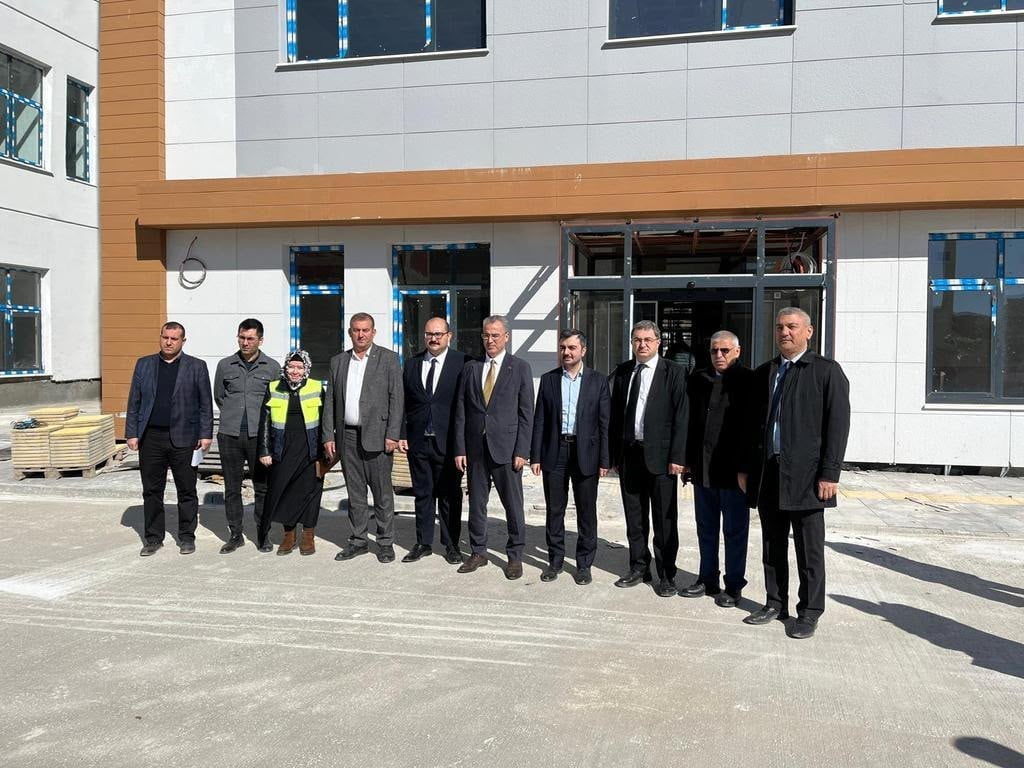 DİYARBAKIR'DA, DİCLE DEVLET HASTANESİNE TAŞIMA İŞLEMLERİ BÜYÜK ÖLÇÜDE TAMAMLANDI.