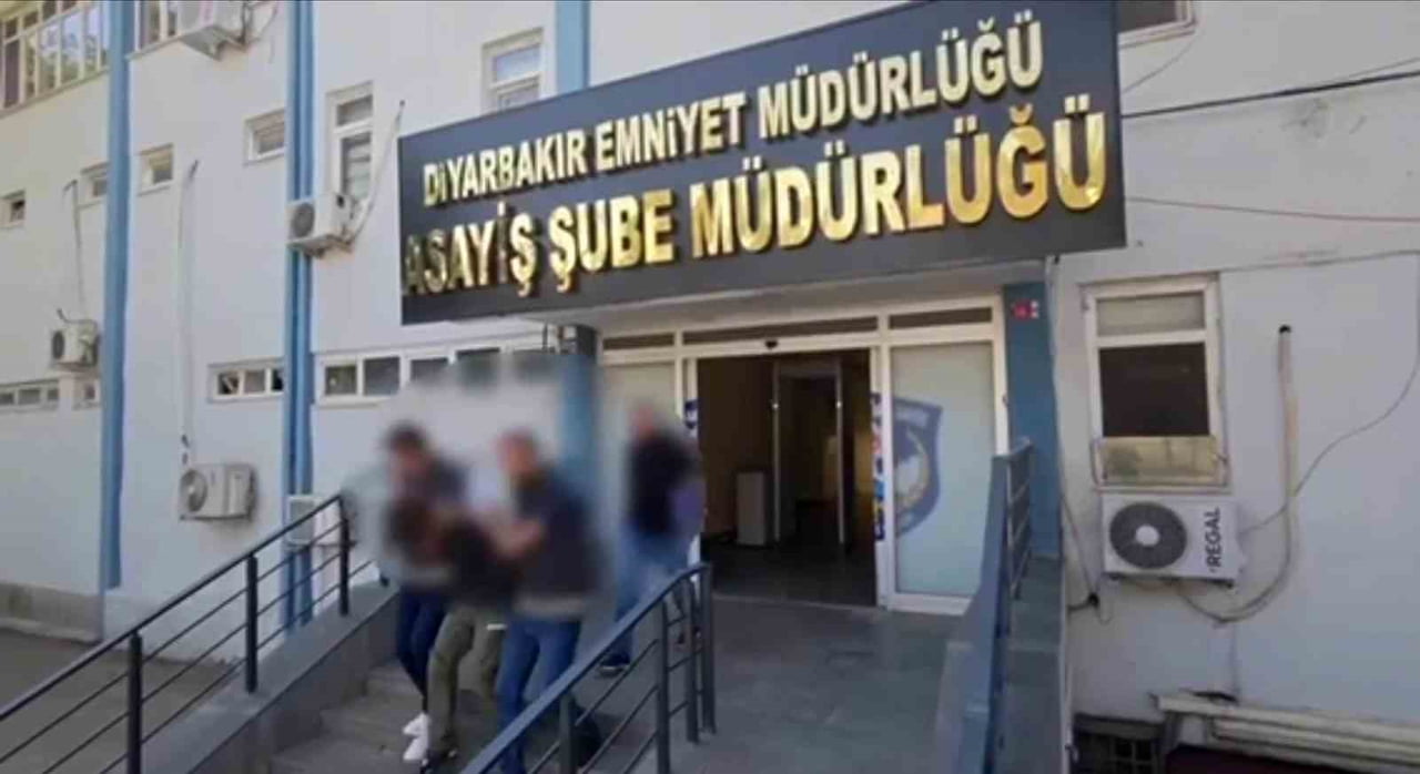 DİYARBAKIR’DA İKİ AYRI SİLAHLI OLAYA KARIŞAN ŞAHIS POLİS EKİPLERİNCE YAKALANDI