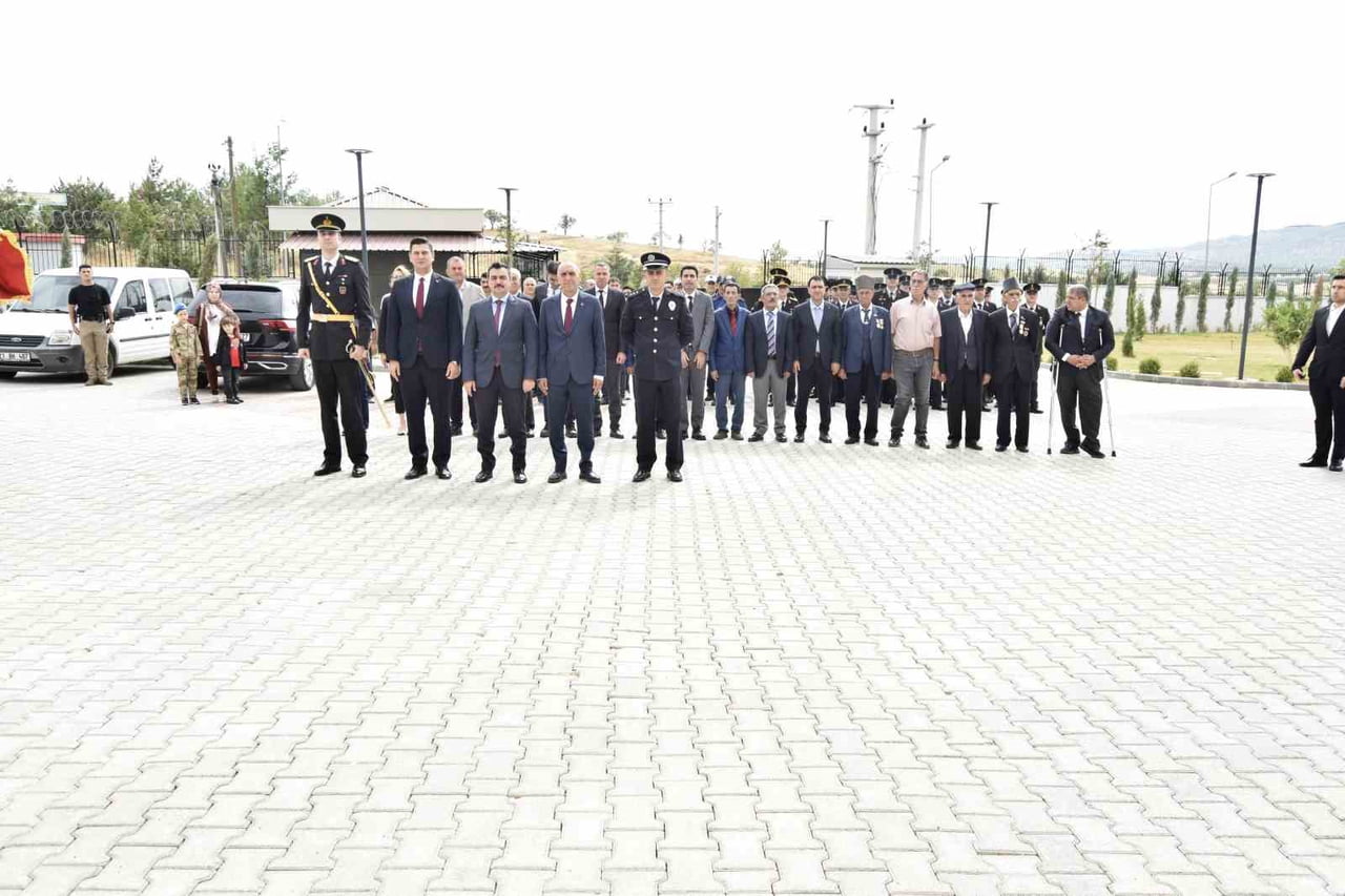 DİYARBAKIR’IN DİCLE İLÇESİNDE, 30 AĞUSTOS ZAFER BAYRAMI GÜNÜ DOLAYISIYLA ETKİNLİK...