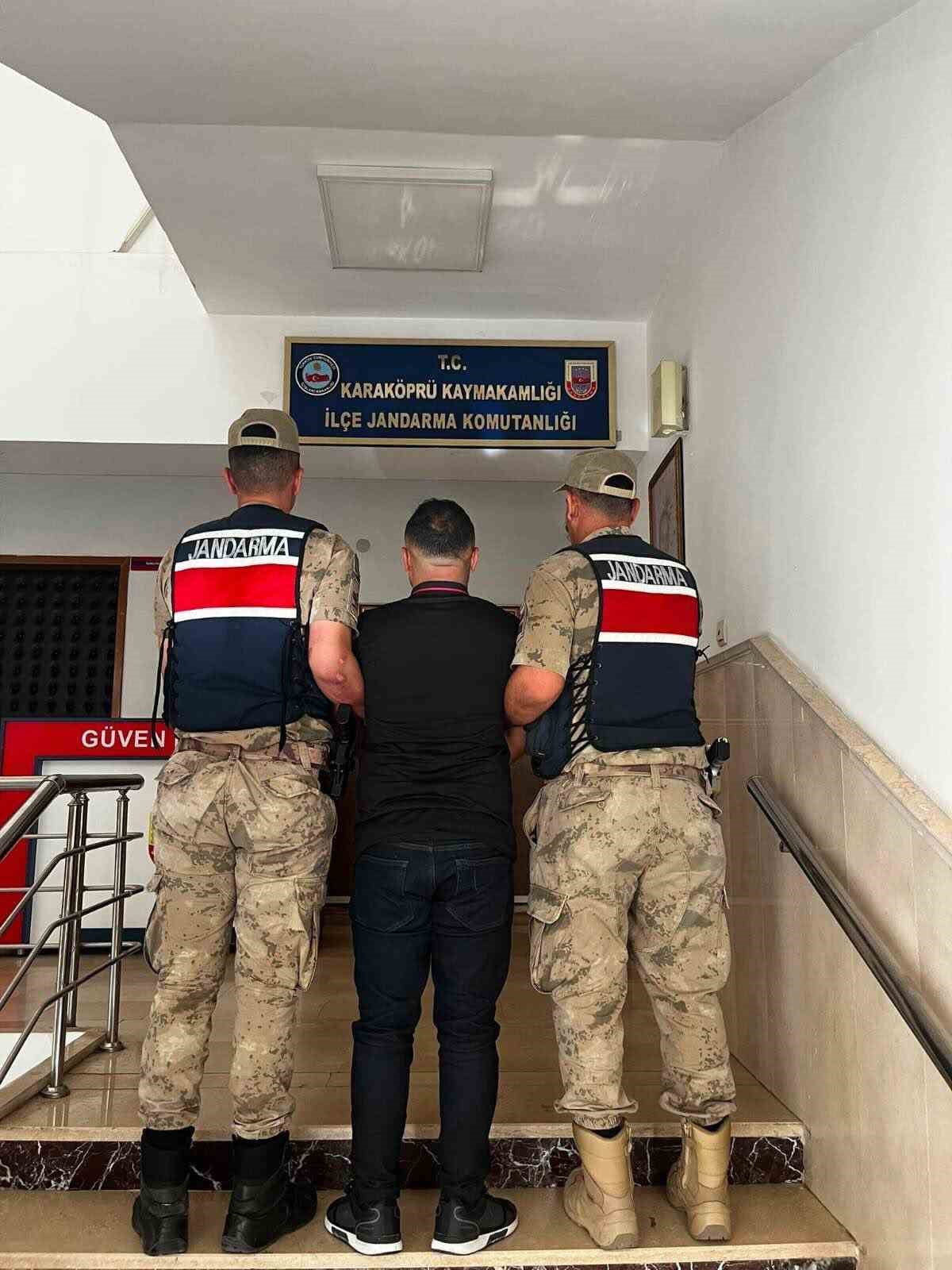 DOLANDIRICILIK SUÇUNDAN ARANAN ŞAHIS YAKALANDI