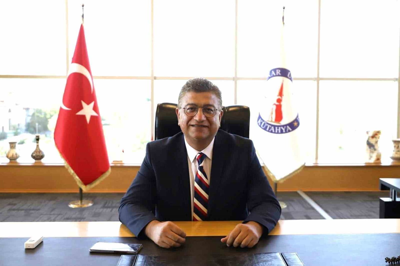 DPÜ REKTÖRÜ PROF. DR. SÜLEYMAN KIZILTOPRAK