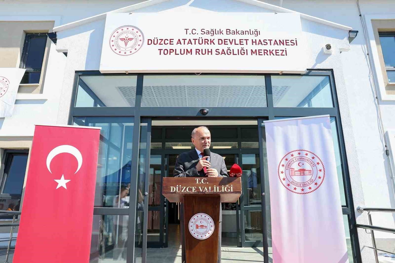 DÜZCE BELEDİYE BAŞKANI DR. FARUK ÖZLÜ, ARAPÇİFTLİĞİ MAHALLESİ’NDE YAPIMI TAMAMLANAN TOPLUM VE RUH...