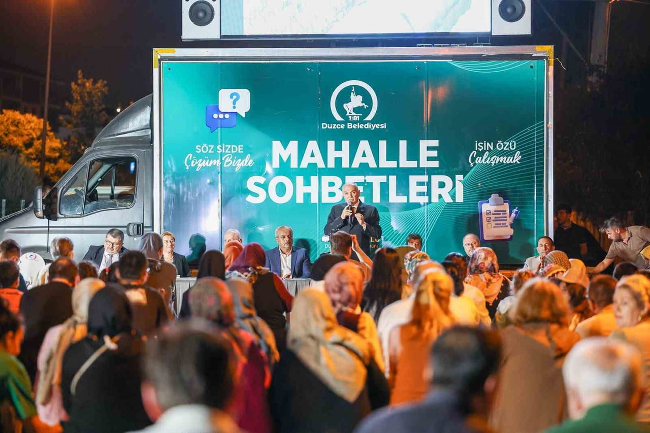 DÜZCE BELEDİYE BAŞKANI DR. FARUK ÖZLÜ’NÜN, VATANDAŞLARIN TALEP VE ÖNERİLERİNİ DOĞRUDAN DİNLEMEK...