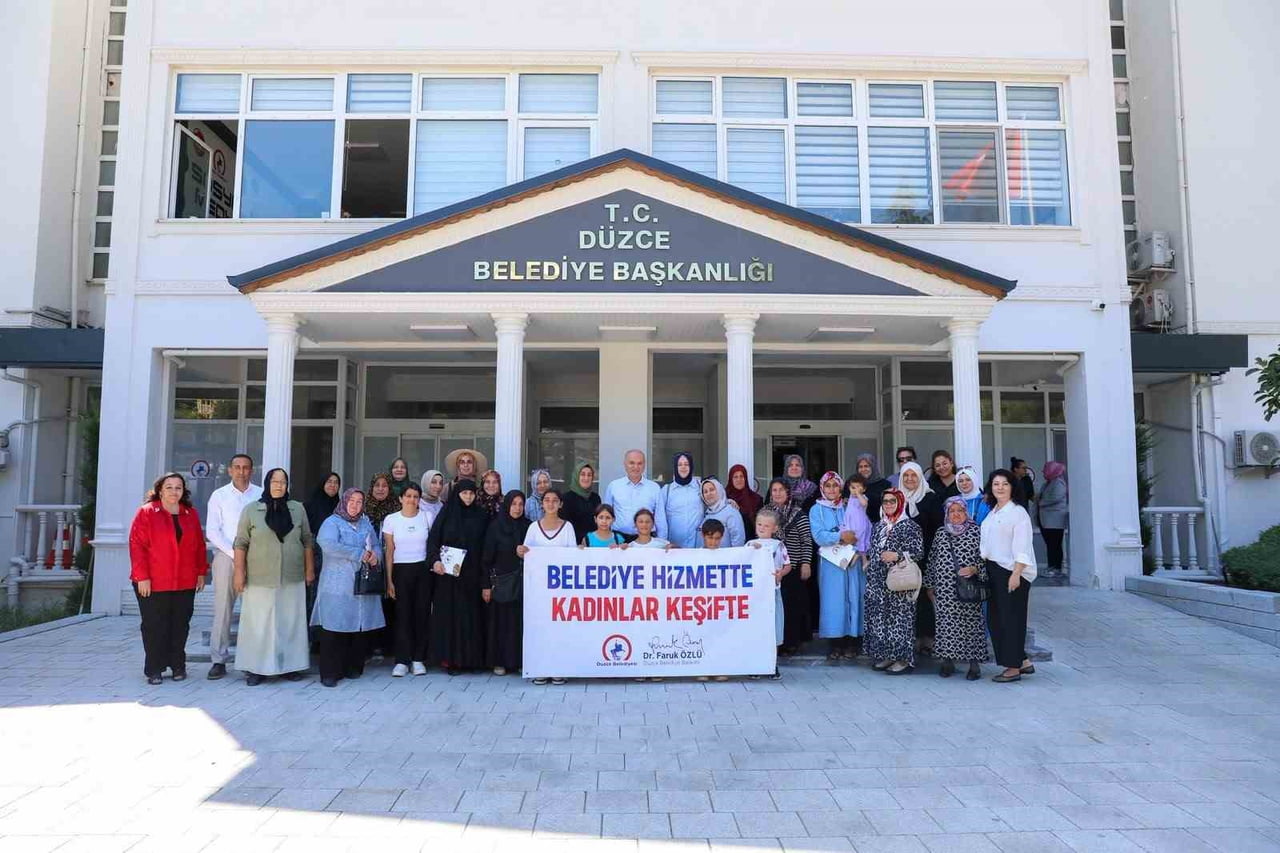 DÜZCE BELEDİYESİ TARAFINDAN ORGANİZE EDİLEN "BELEDİYE HİZMETTE, KADINLAR KEŞİFTE" GEZİLERİ...
