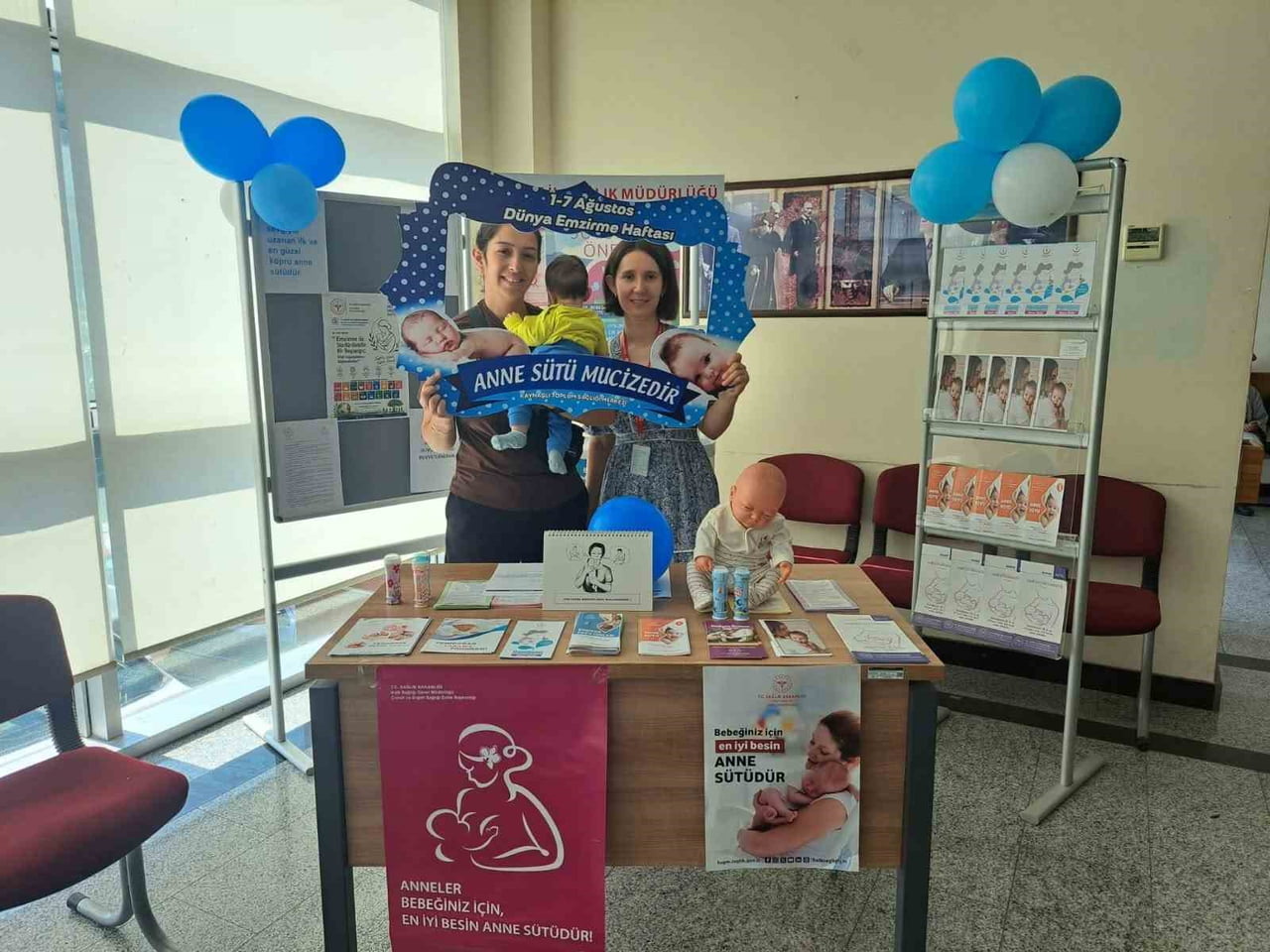 DÜZCE’DE 1-7 AĞUSTOS DÜNYA EMZİRME HAFTASI KAPSAMINDA KAYNAŞLI İLÇE DEVLET HASTANESİ'NDE ANNE...