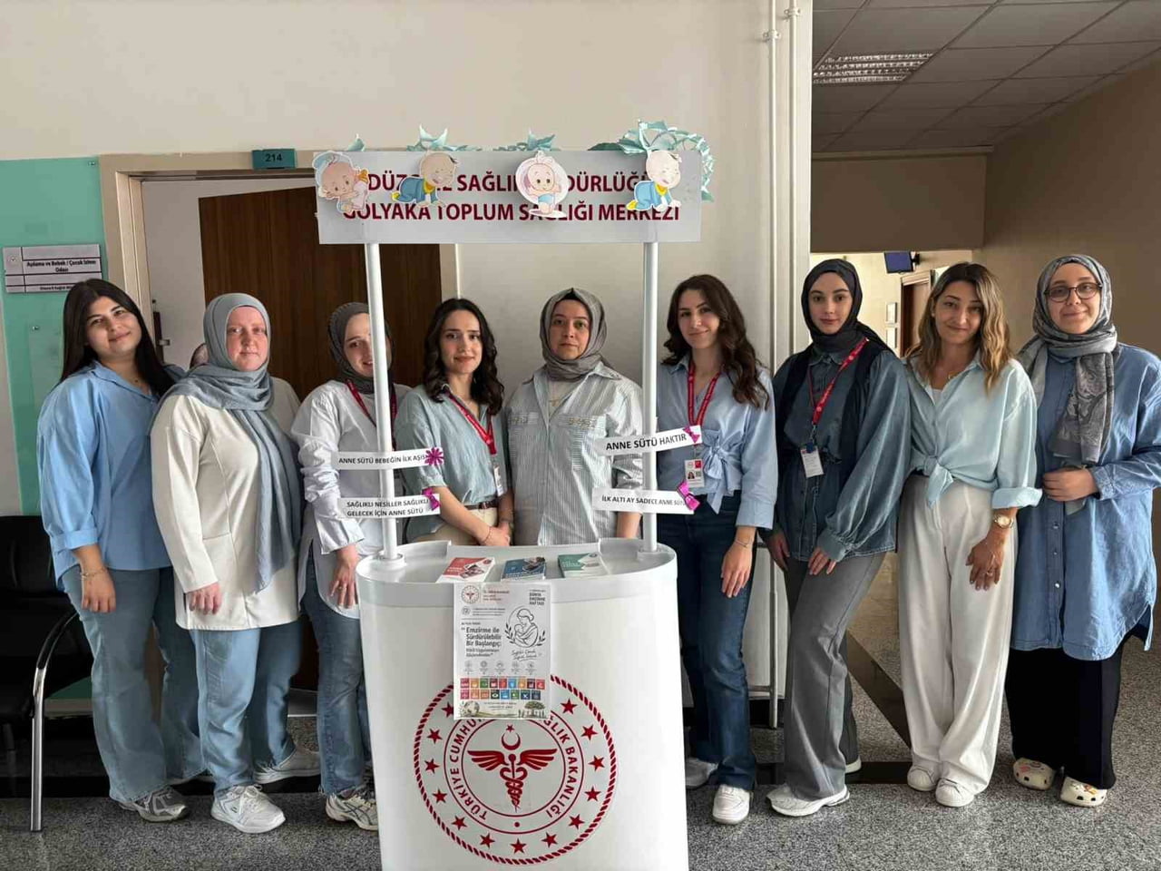 DÜZCE’NİN GÖLYAKA İLÇESİNDE, ANNE SÜTÜNÜN ÖNEMİNE DİKKAT ÇEKMEK VE EMZİRMEYİ TEŞVİK ETMEK AMACIYLA...