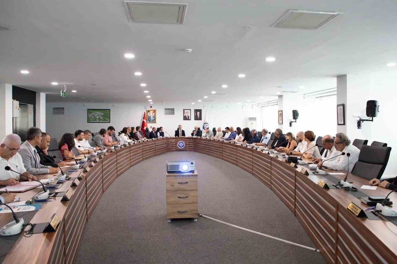 EBYÜ SENATO VE YÖNETİM KURULU TOPLANTISI GERÇEKLEŞTİRİLDİ