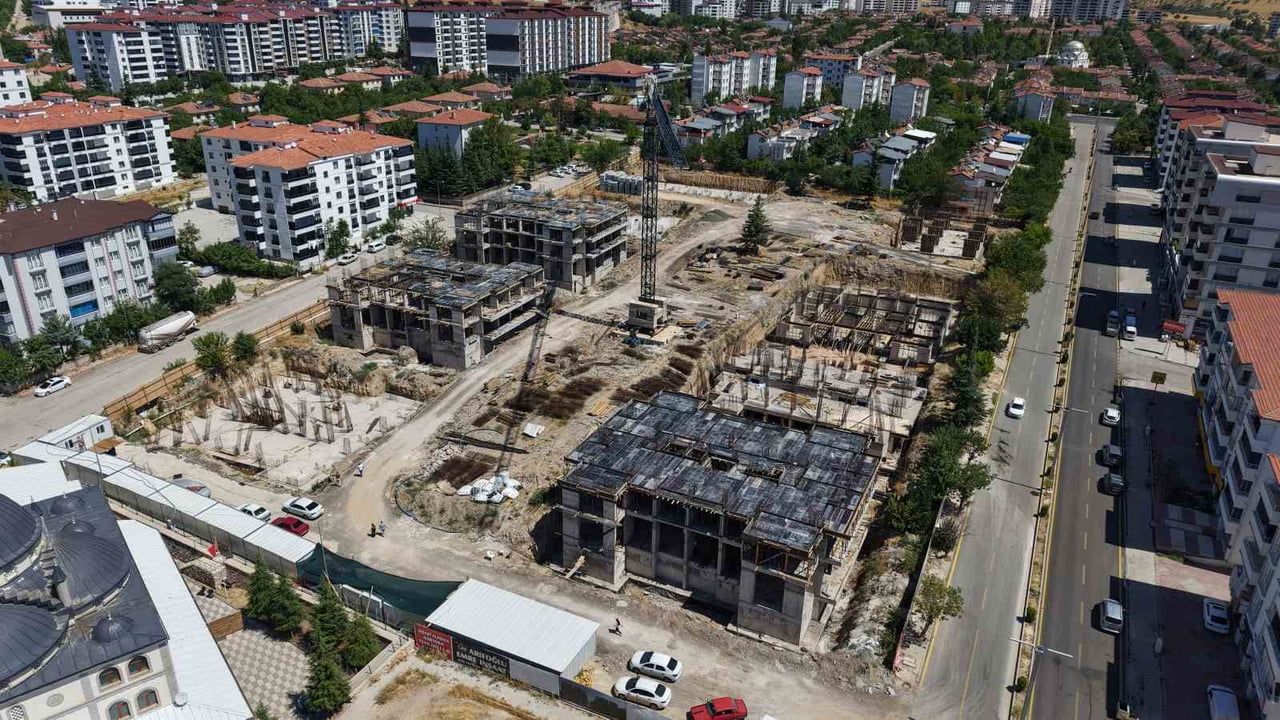 ELAZIĞ BELEDİYESİ TARAFINDAN KENTSEL DÖNÜŞÜM ÇALIŞMALARI KAPSAMINDA İNŞASINA BAŞLANAN DEPREME...
