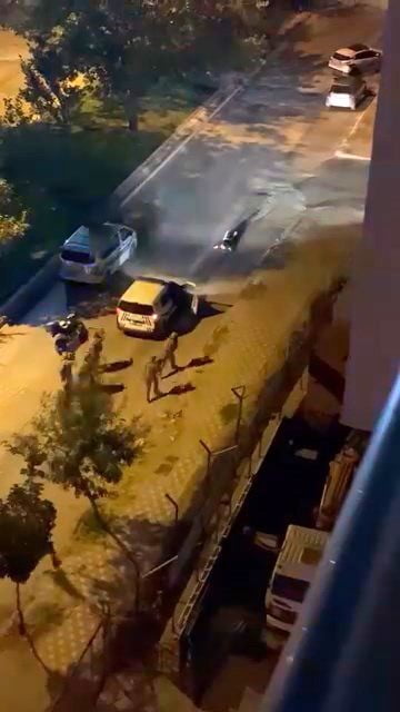 ELAZIĞ’DA SEYİR HALİNDEKİ ARACIYLA HAVAYA ATEŞ AÇARAK İLERLEYEN  VE POLİS EKİPLERİ TARAFINDAN...