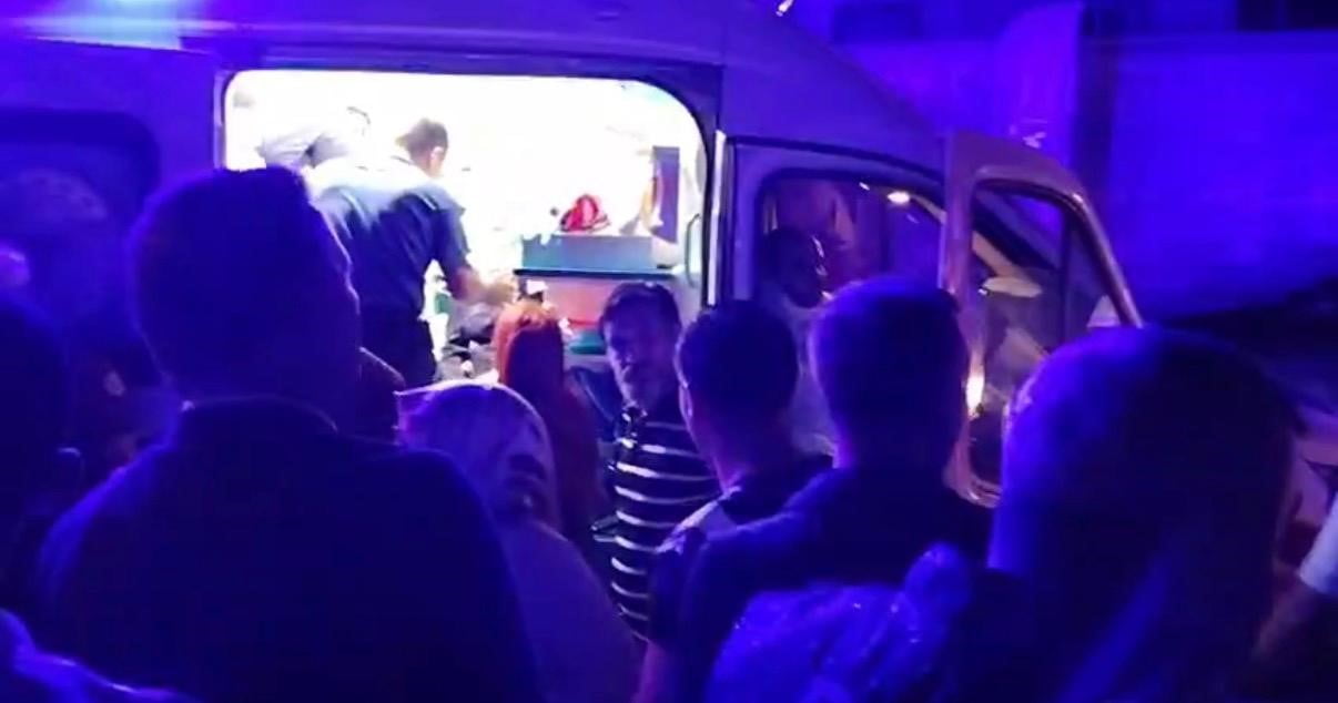 ELAZIĞ’IN KEBAN İLÇESİNDEN DÜZENLENEN FESTİVAL ALANINDA BULUNAN LED EKRAN RÜZGARIN ETKİSİYLE...