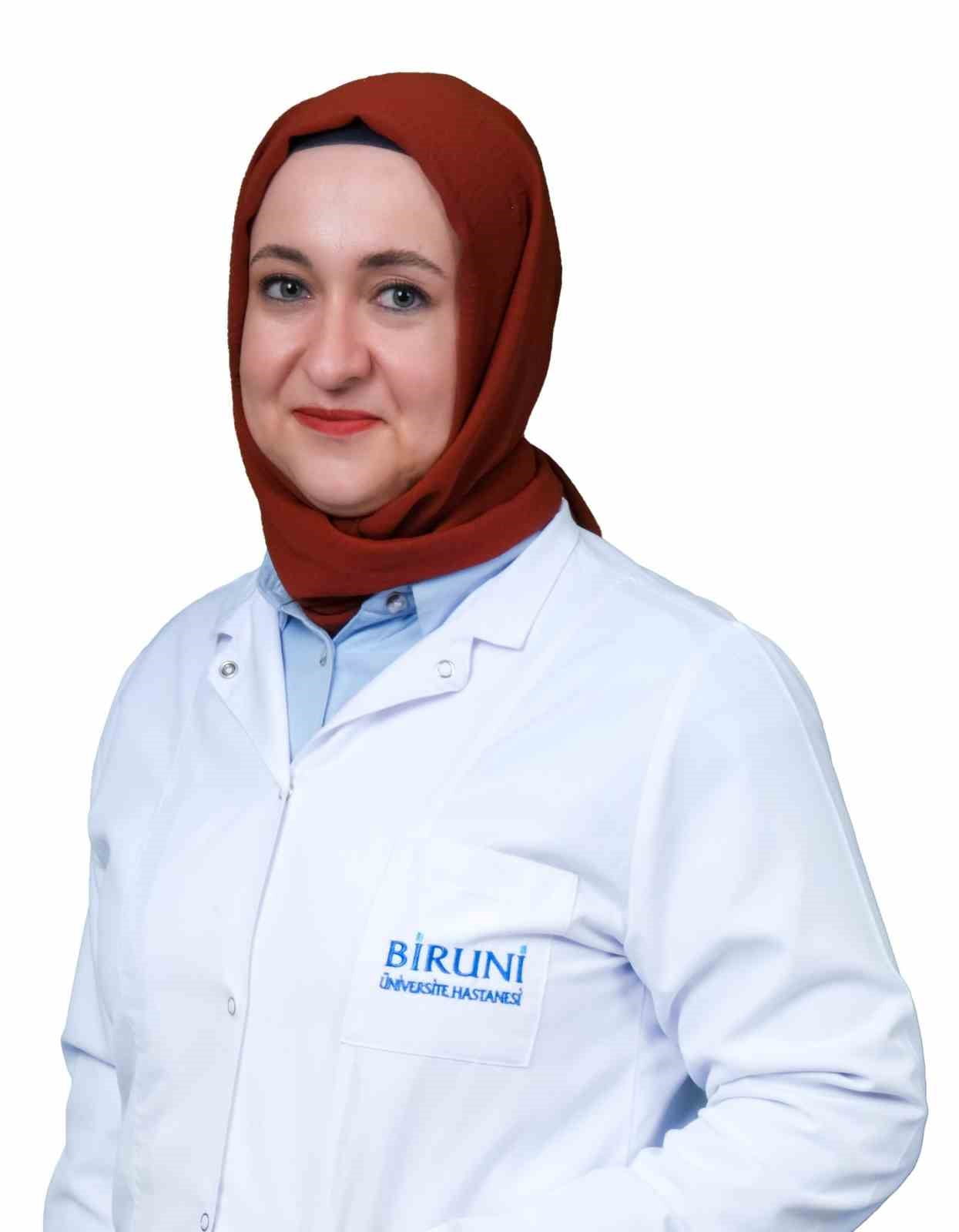 ENFEKSİYON HASTALIKLARI VE KLİNİK MİKROBİYOLOJİ UZMANI DR. MÜBERRA HRALOĞLU,