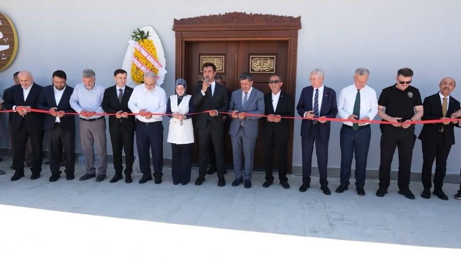 ERZİNCAN'DA KAHRAMAN TANOĞLU CAMİİ İBADETE AÇILDI