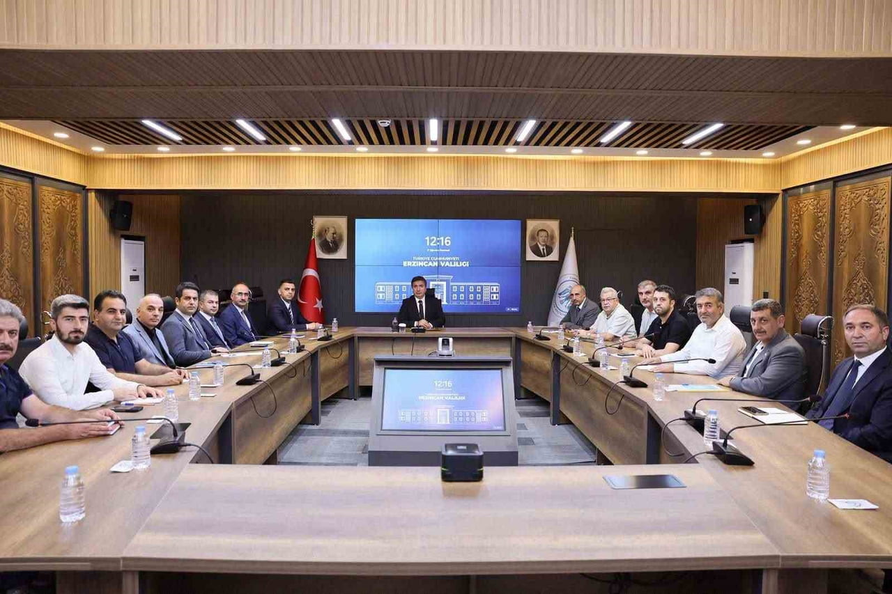ERZİNCAN VALİSİ HAMZA AYDOĞDU BAŞKANLIĞINDA, İL ÖZEL İDARESİNİN ÇALIŞMALARI VE DEVAM EDEN...