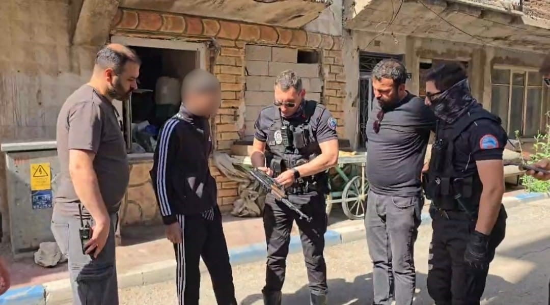 ERZURUM'UN YAKUTİYE İLÇESİNDE KORKULU VE  HAREKETLİ DAKİKALAR YAŞANDI. MURAT PAŞA MAHALLESİ...