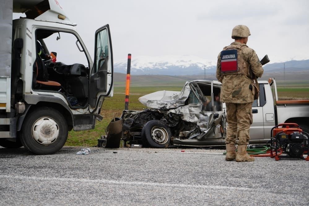 ERZURUM’DA JANDARMA SORUMLULUK BÖLGESİNDE TEMMUZ AYINDA 30 ÖLÜMLÜ-YARALANMALI TRAFİK KAZASI...
