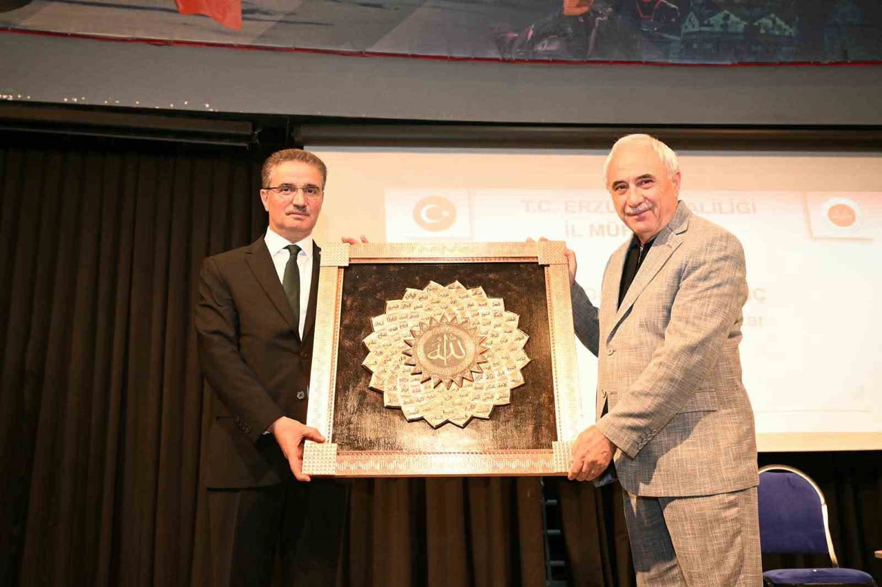 ERZURUM MÜFTÜLÜĞÜ TARAFINDAN MEVLİD-İ NEBİ HAFTASI DOLAYISIYLA DÜZENLENEN VE PROF. DR. NURULLAH...
