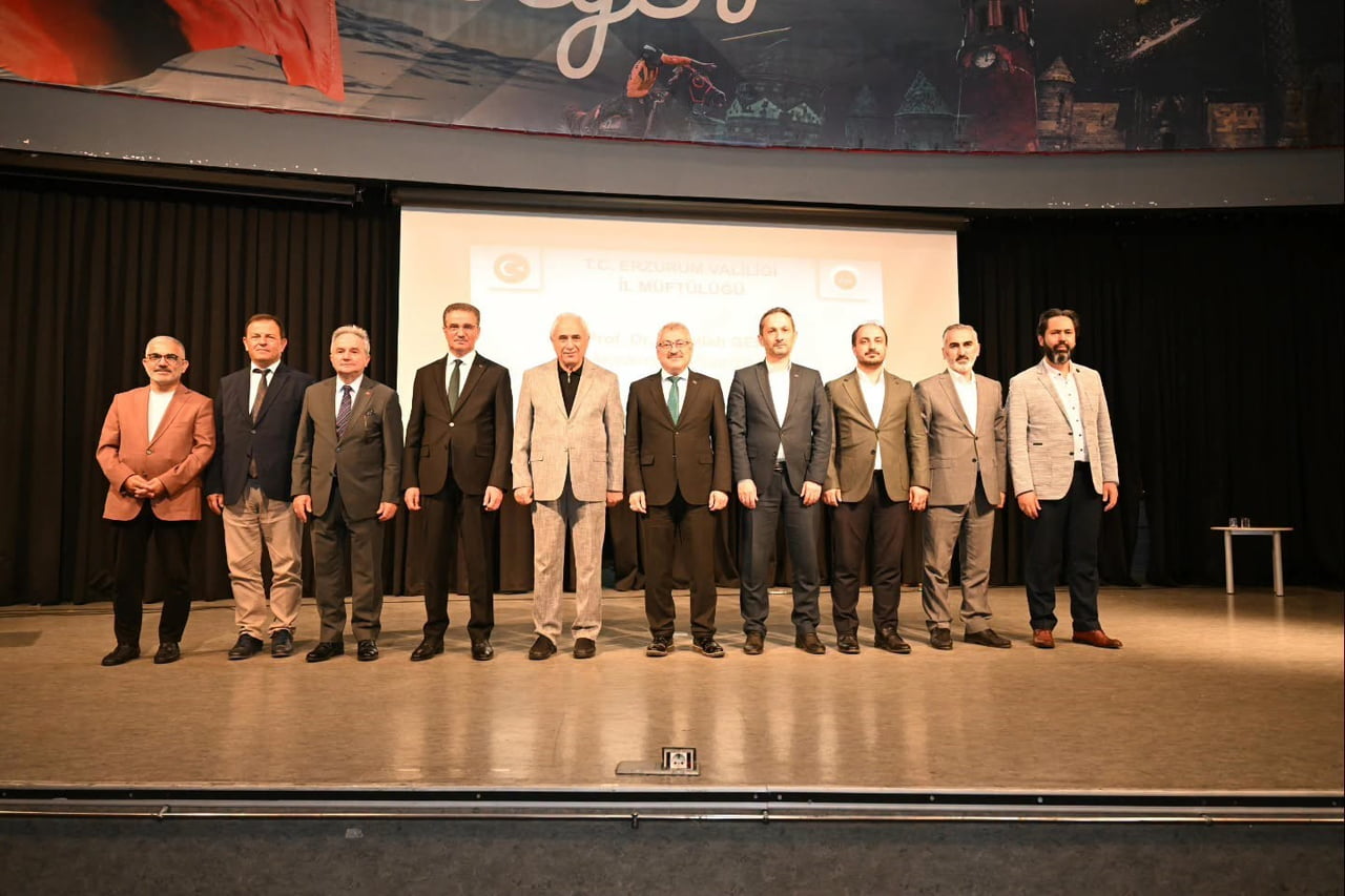 ERZURUM VALİSİ AYDIN BARUŞ, İL MÜFTÜLÜĞÜ TARAFINDAN MEVLİD-İ NEBİ HAFTASI DOLAYISIYLA DÜZENLENEN...