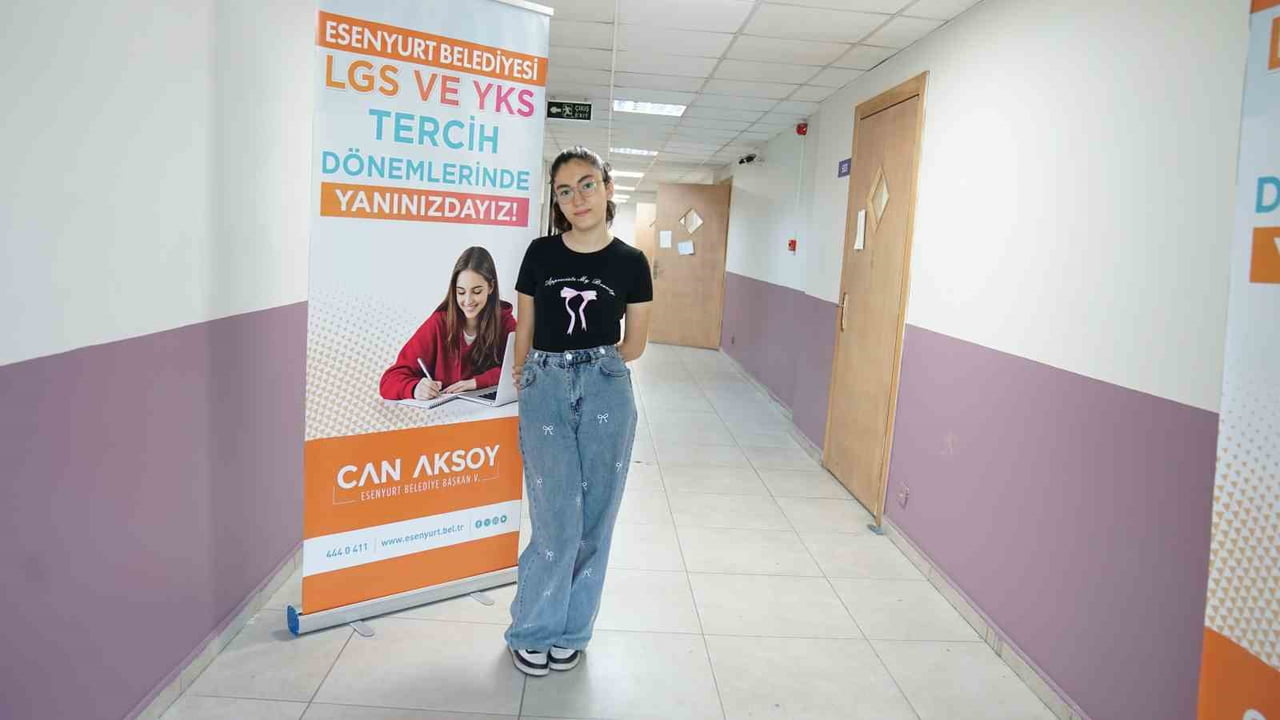 ESENYURT BELEDİYESİ’NDEN ÜCRETSİZ OLARAK LGS KURSU ALAN ÖĞRENCİLER HAYALLERİNE KAVUŞTU. SINAVDA...
