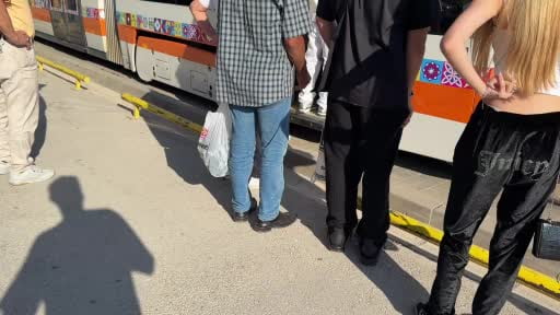 Eskişehir'de tramvayın çarptığı yaya yaralandı