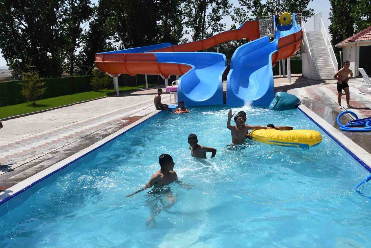 ESKİŞEHİR BEYLİKOVA BELEDİYESİ TARAFINDAN UZUN YILLARDIR KAPALI BULUNAN AQUAPARK VE YÜZME...