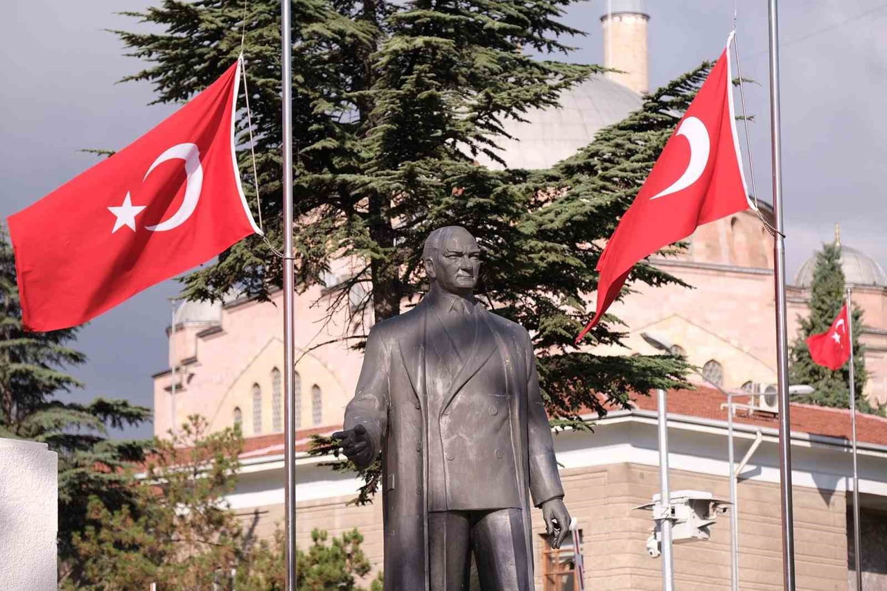 ESKİŞEHİR’DE 30 AĞUSTOS ZAFER BAYRAMI’NIN 104. YIL DÖNÜMÜ GÖRKEMLİ BİR ŞEKİLDE KUTLANIYOR....