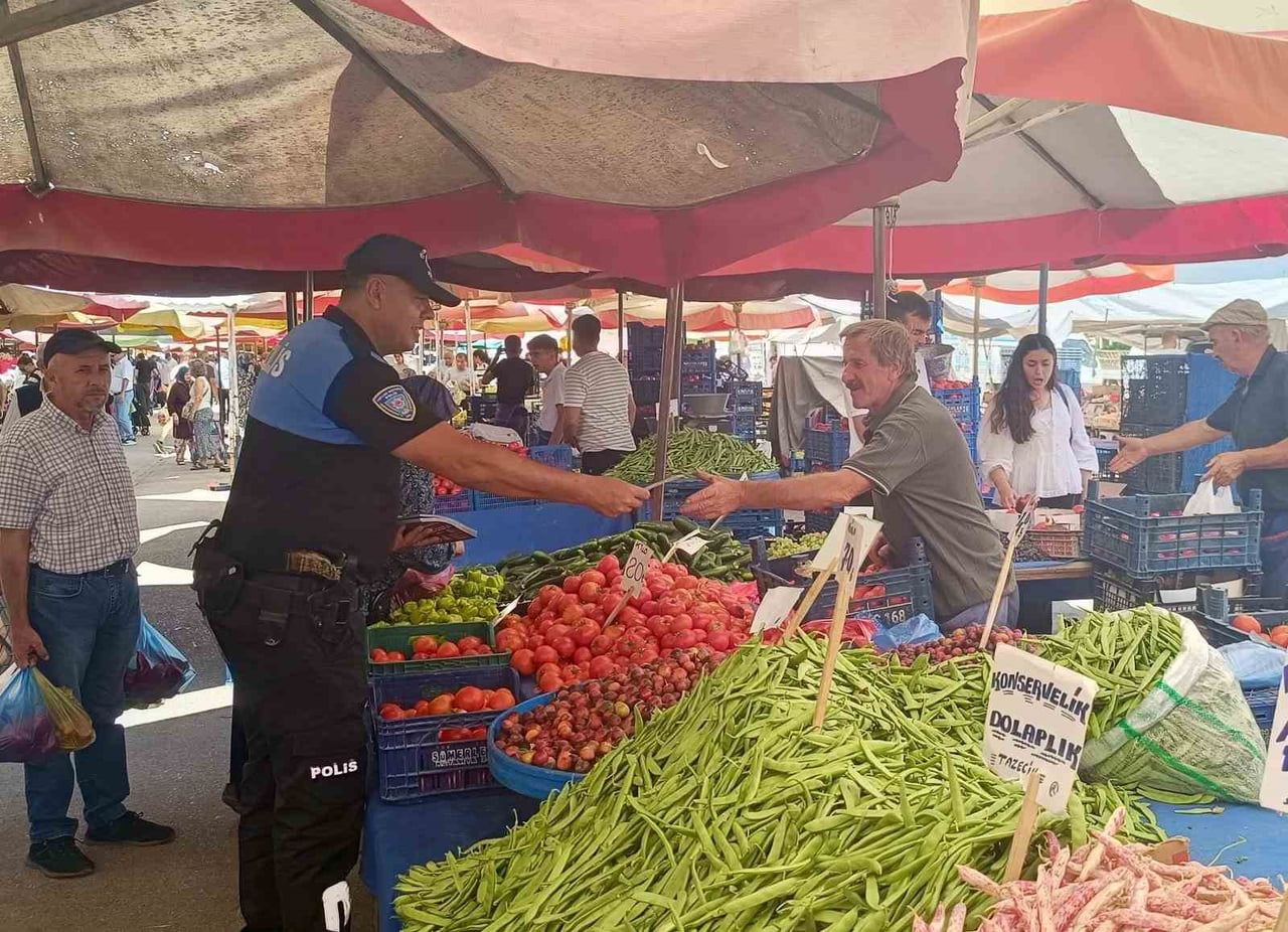 ESKİŞEHİR’DE TOPLUM DESTEKLİ POLİSLİK ŞUBE MÜDÜRLÜĞÜ EKİPLERİ, AĞUSTOS AYI BOYUNCA VATANDAŞLARIN...