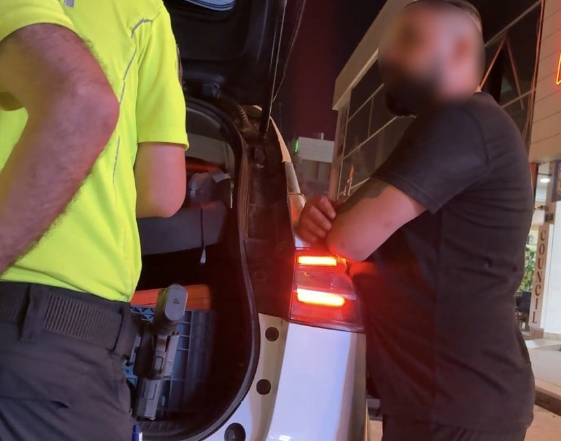 ESKİŞEHİR’İN TEPEBAŞI İLÇESİNDE KAMYONETLE KAZA YAPTIKTAN SONRA KAÇAN, 2,97 PROMİL ALKOLLÜ VE...