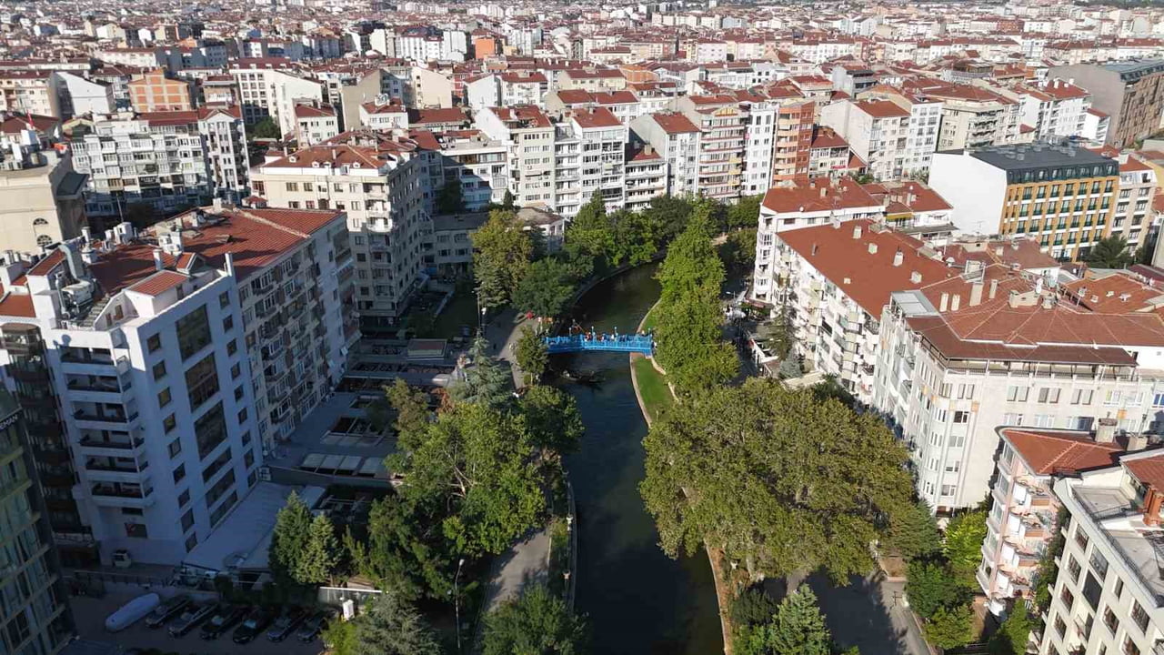 ESKİŞEHİR OSMANGAZİ ÜNİVERSİTESİ (ESOGÜ) GENEL JEOLOJİ ANABİLİM DALI ÖĞRETİM ÜYESİ PROF. DR. ERHAN...