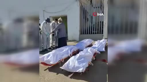 Fas’tan İspanya’nın Kuzey Afrika’daki toprağı Sebte’ye yönelik düzensiz göçmen akını sırasında...
