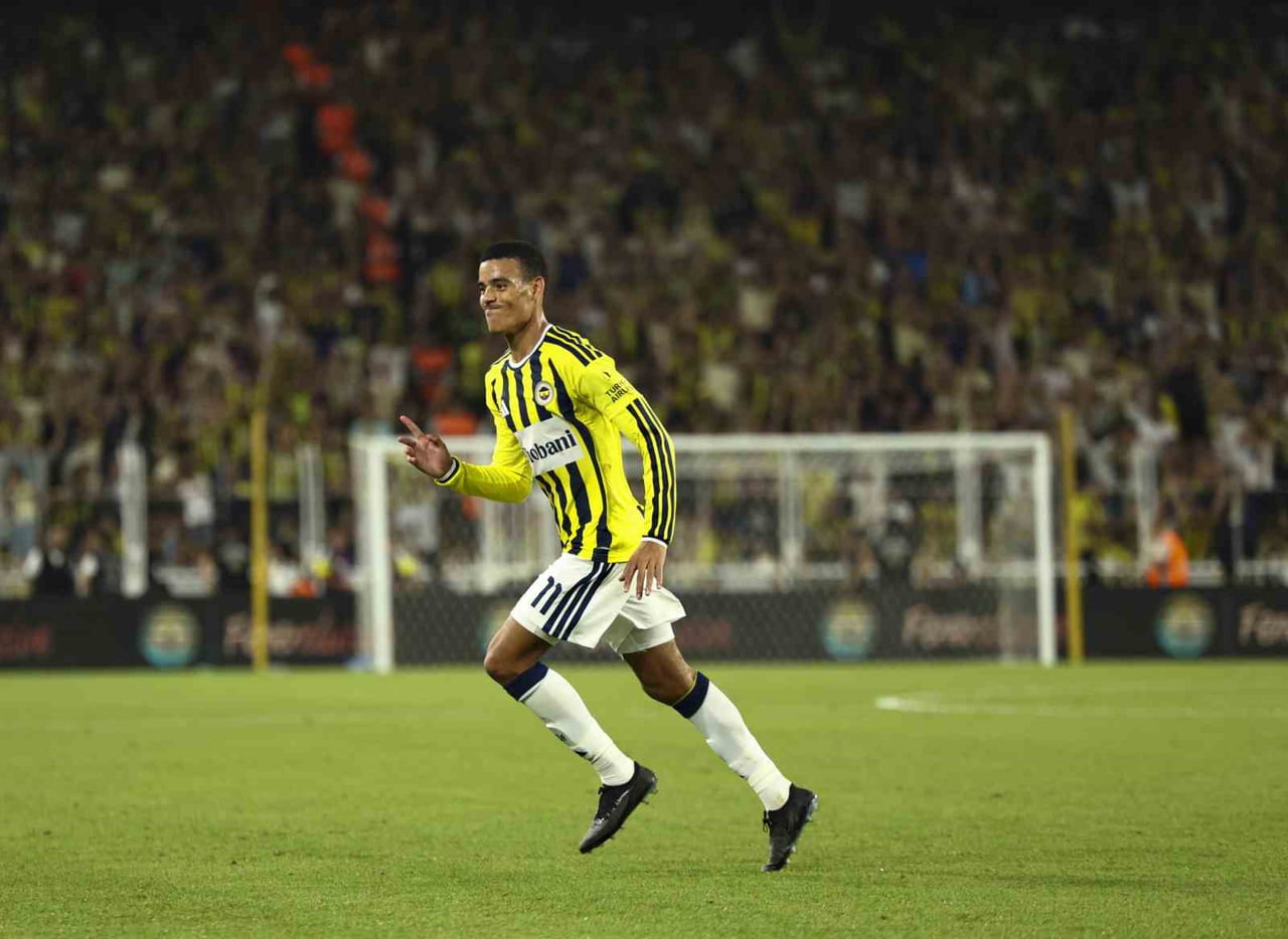 FENERBAHÇE’NİN İNGİLİZ FUTBOLCUSU MASON GREENWOOD, 11’DE BAŞLADIĞI İLK MAÇINDA GOLLE...