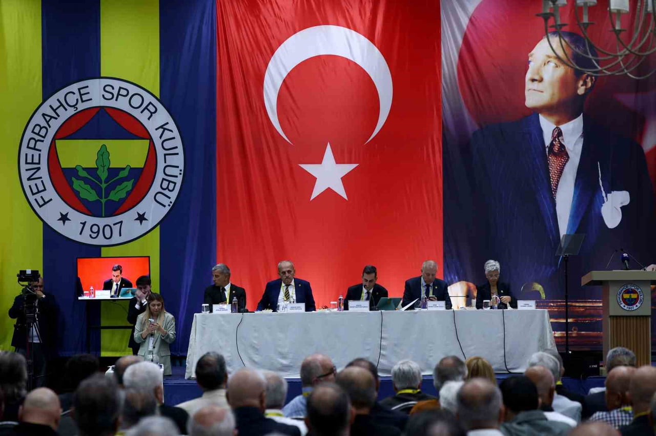 FENERBAHÇE YÜKSEK DİVAN KURULU TOPLANTISI BAŞLADI