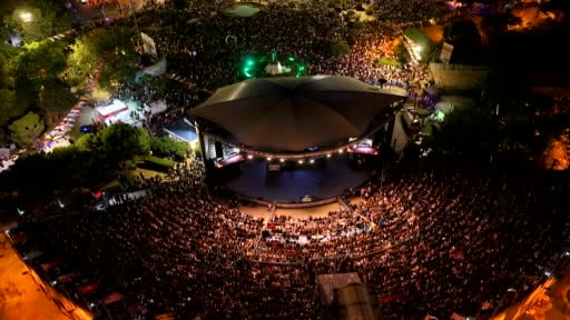 Festival coşkusu İrem Derici'nin şarkılarıyla zirveye taşındı