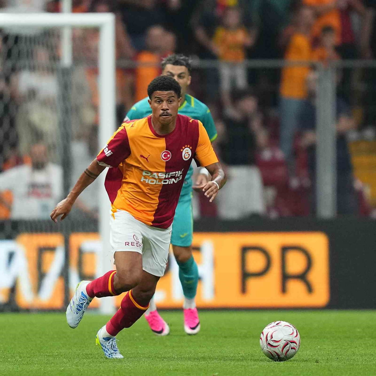 GALATASARAY, EVİNDE OYNADIĞI HAZIRLIK MAÇINDA İSPANYOL TEMSİLCİSİ VİLLARREAL'E 2-1'LİK SKORLA...