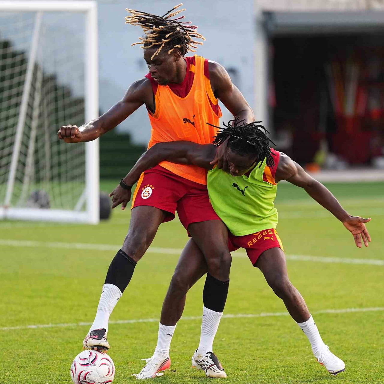 GALATASARAY, TRENDYOL SÜPER LİG’İN 3. HAFTASINDA GÖZTEPE İLE OYNAYACAĞI MAÇIN HAZIRLIKLARINI BUGÜN...