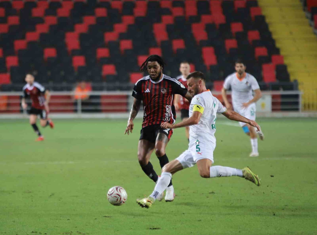 GAZİANTEP FUTBOL KULÜBÜ, TRENDYOL SÜPER LİG'İN 1. HAFTASINDA AĞIRLADIĞI ALANYASPOR İLE 1-1...