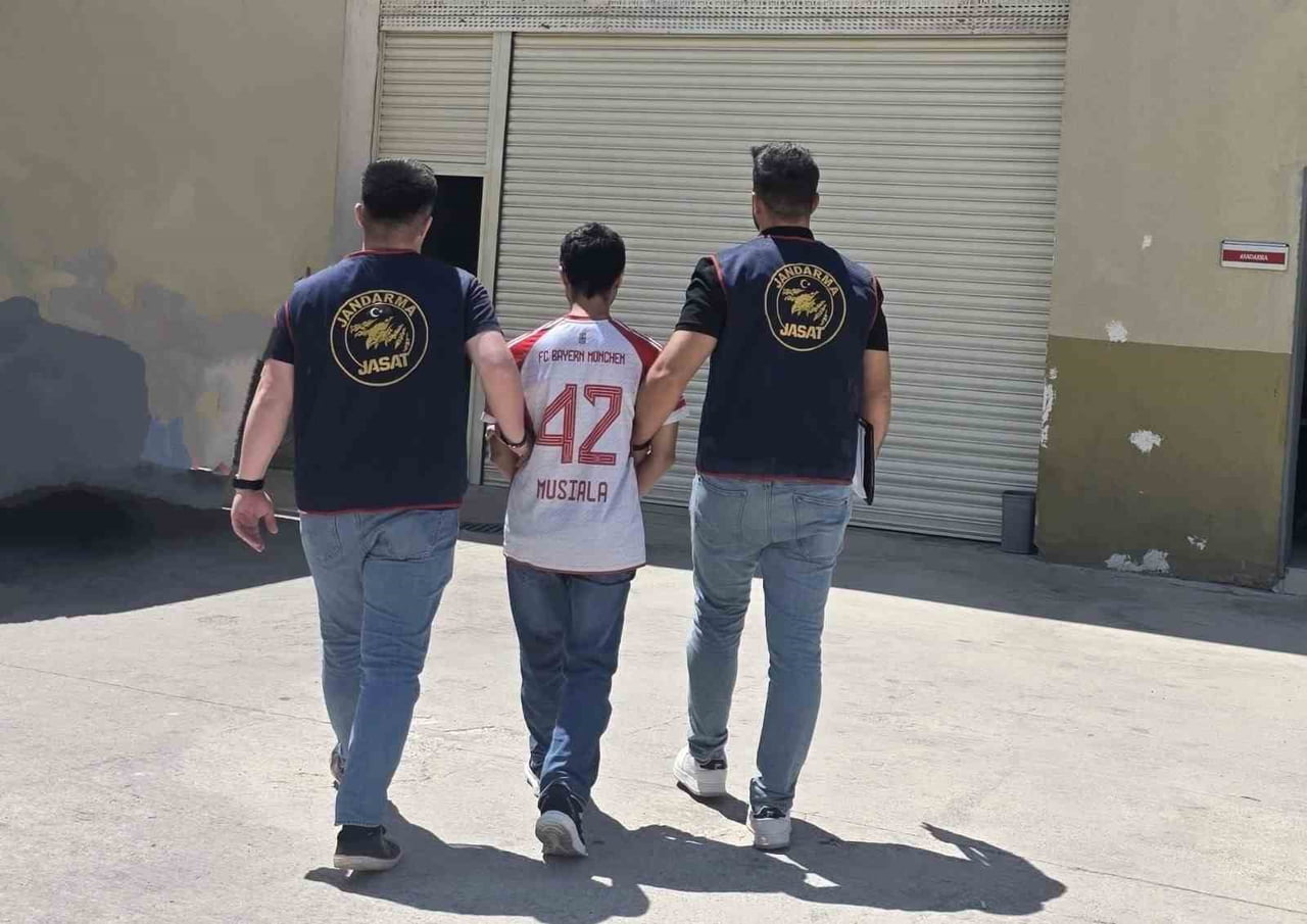 GAZİANTEP’TE 25 YIL KESİNLEŞMİŞ HAPİS CEZASIYLA ARANAN ŞAHIS YAKALANDI