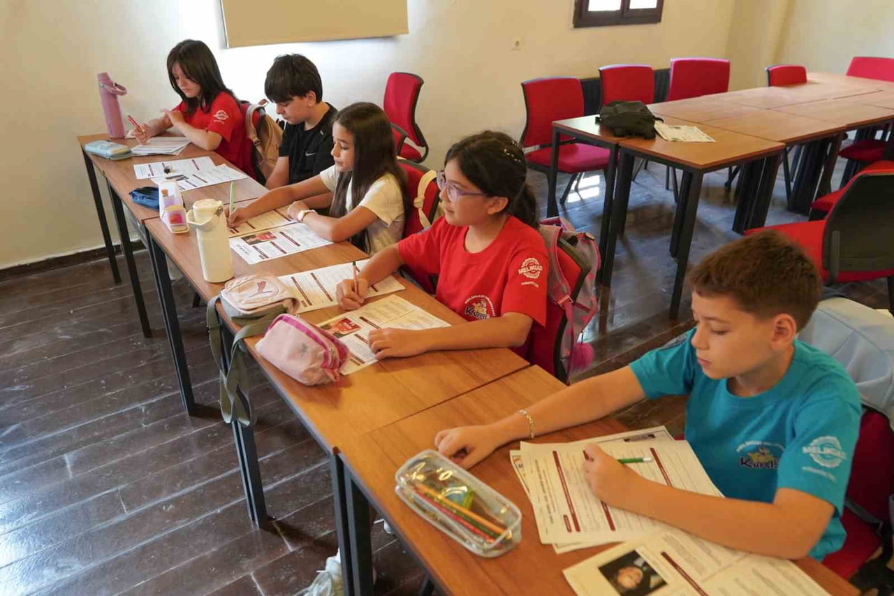 GENÇLERİN YAZ DÖNEMİNİ EN VERİMLİ ŞEKİLDE DEĞERLENDİRMELERİ İÇİN BİRBİRİNDEN ÖZEL KURSLARI HAYATA...