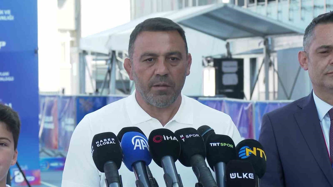 GENÇLİK VE SPOR BAKAN YARDIMCISI HAMZA YERLİKAYA, İSTANBUL’DA DÜZENLENEN 2026 AVRUPA BÜYÜKLER...