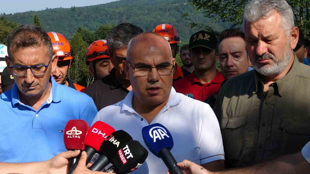 GİRESUN VALİSİ MUSTAFA KOÇ, BASIN MENSUPLARINA AÇIKLAMALARDA BULUNDU