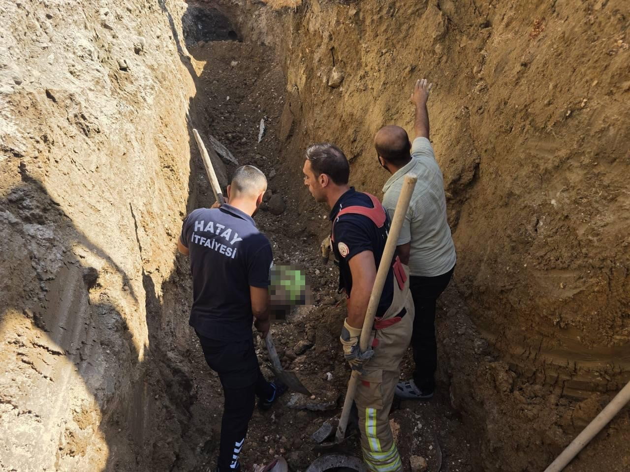 GÖÇÜK ALTINDA KALAN İŞÇİ HAYATINI KAYBETTİ.