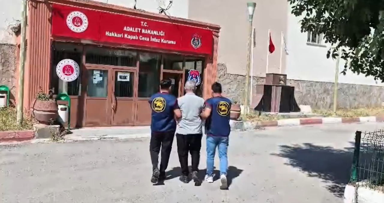 HAKKARİ’NİN YÜKSEKOVA İLÇESİNDE, HAKKINDA "UYUŞTURUCU VE UYARICI MADDE TİCARETİ YAPMA VEYA...