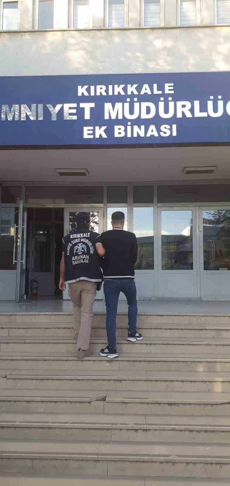 HAKKINDA 4 YIL 10 AY 10 GÜN KESİNLEŞMİŞ HAPİS CEZASI BULUNAN S.Y. YAKALANDI