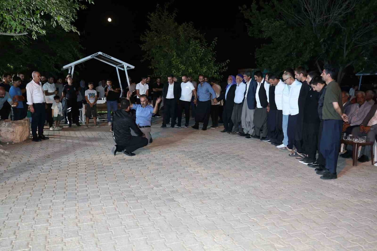 HALİLİYE BELEDİYESİ YAZ KONSERLERİ VE ÇOCUK ŞENLİKLERİ SÜRÜYOR