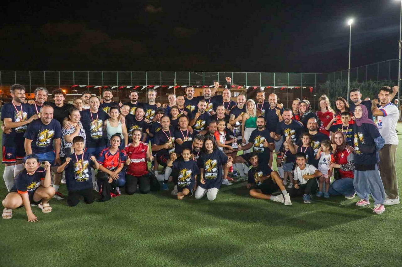 HATAY BÜYÜKŞEHİR BELEDİYESİ (HBB) TARAFINDAN DÜZENLENEN 38. GELENEKSEL ERHAN AKSAY FUTBOL...