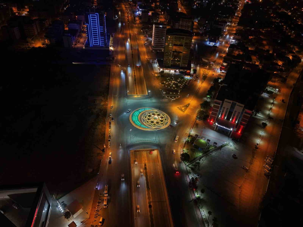 HATAY’IN İSKENDERUN İLÇESİNDE ADLİYE KAVŞAĞI, GERÇEKLEŞTİRİLEN PEYZAJ DÜZENLEMELERİ, HAVUZ...