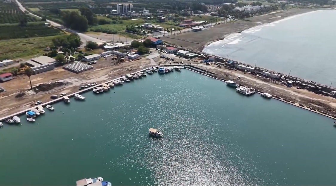HATAY VALİSİ MUSTAFA MASATLI, DÖRTYOL BALIKÇI BARINAĞI’NDA DEVAM EDEN YENİLEME ÇALIŞMALARINI...