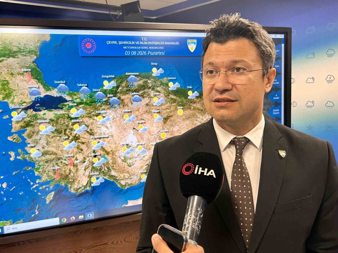 HAVA TAHMİN UZMANI FEVZİ BURAK TEKİN, "HAFTA BOYUNCA ÜLKEMİZİN BÜYÜK BİR BÖLÜMÜ AZ BULUTLU VE AÇIK...