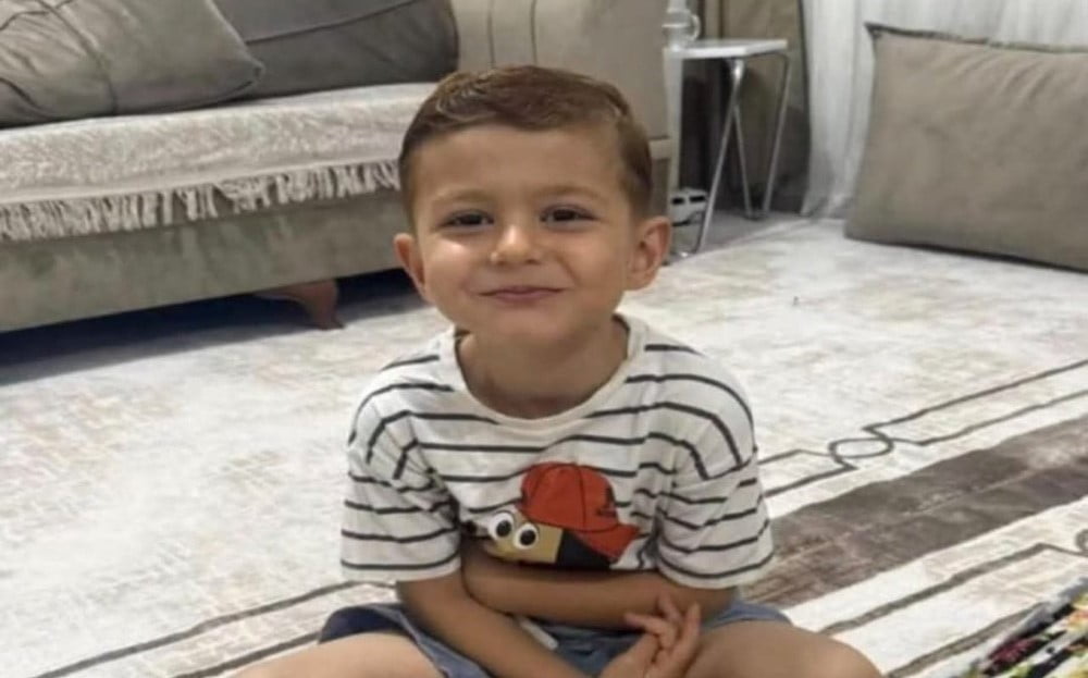 HAYATINI KAYBEDEN ÇOCUK