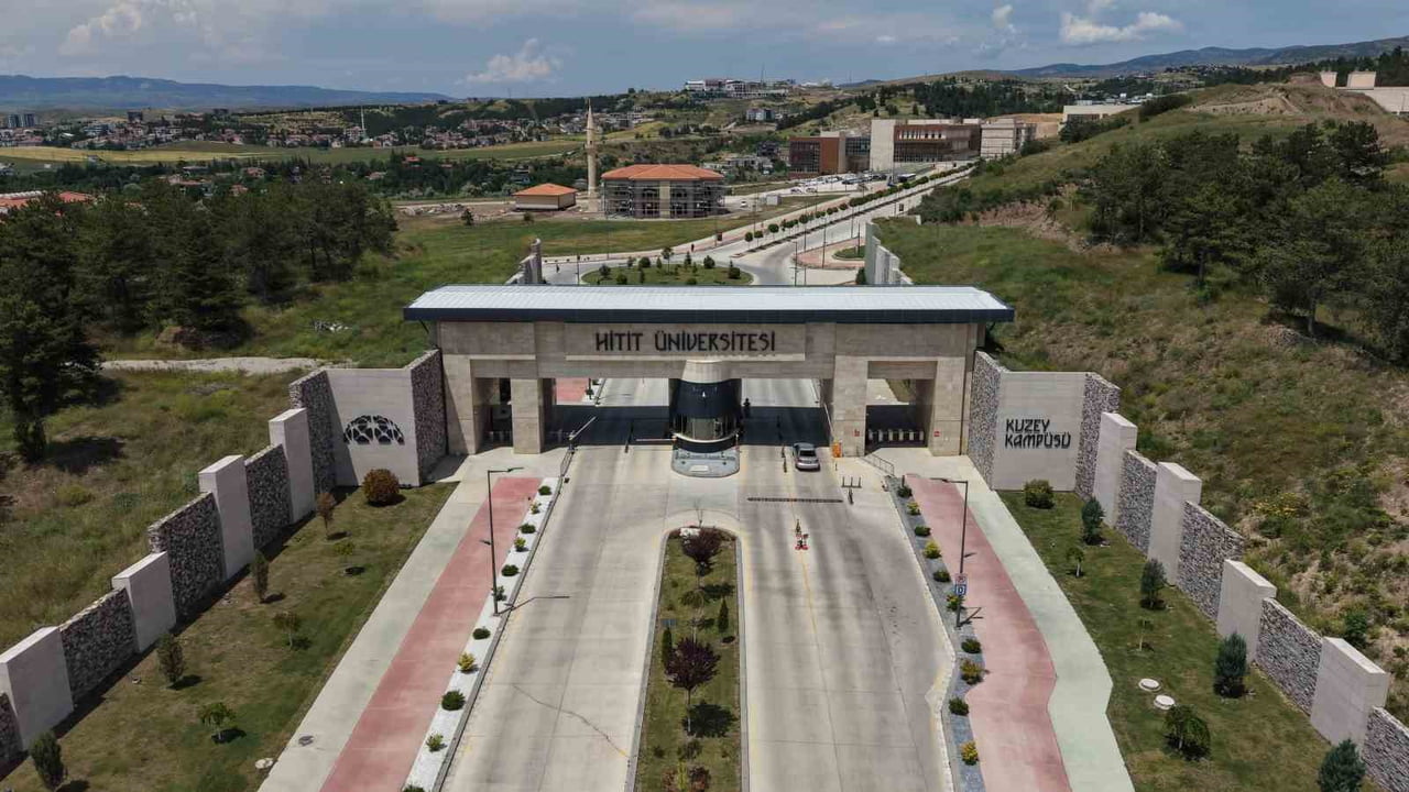 HİTİT ÜNİVERSİTESİ